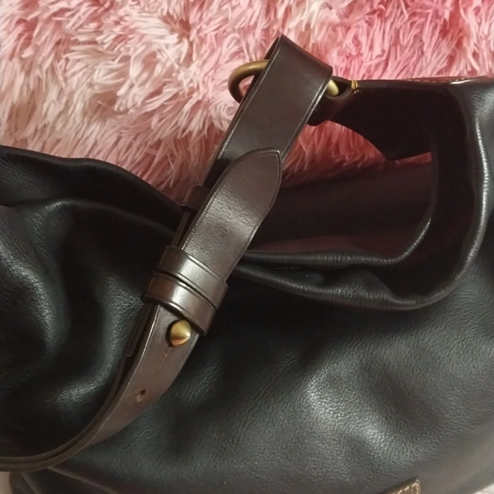 Dooney and Bourke Large Hobo - Picture 3 of 12